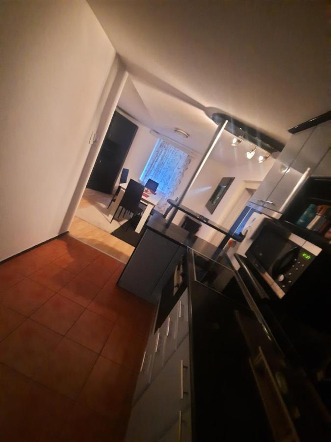 斯梅代雷沃Downtown公寓 外观 照片